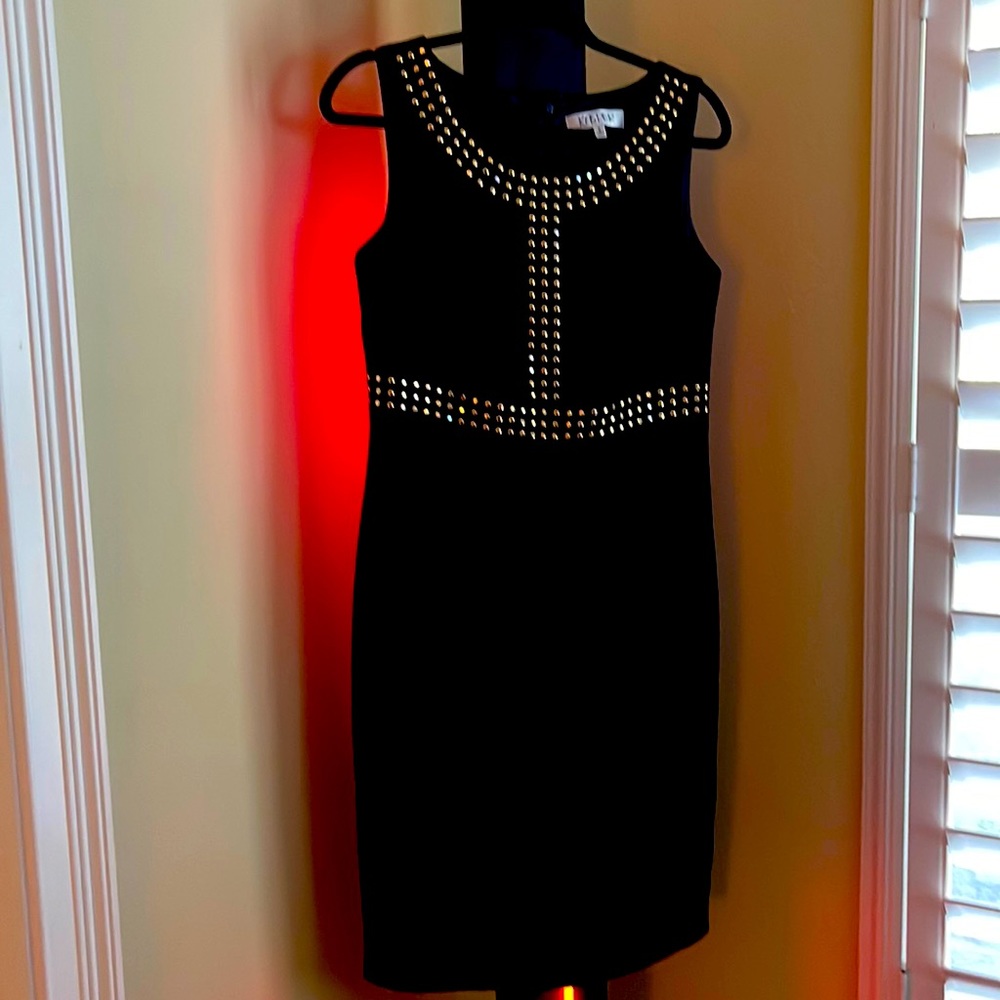 Black dress 6 kasper with gold studs sleeveless